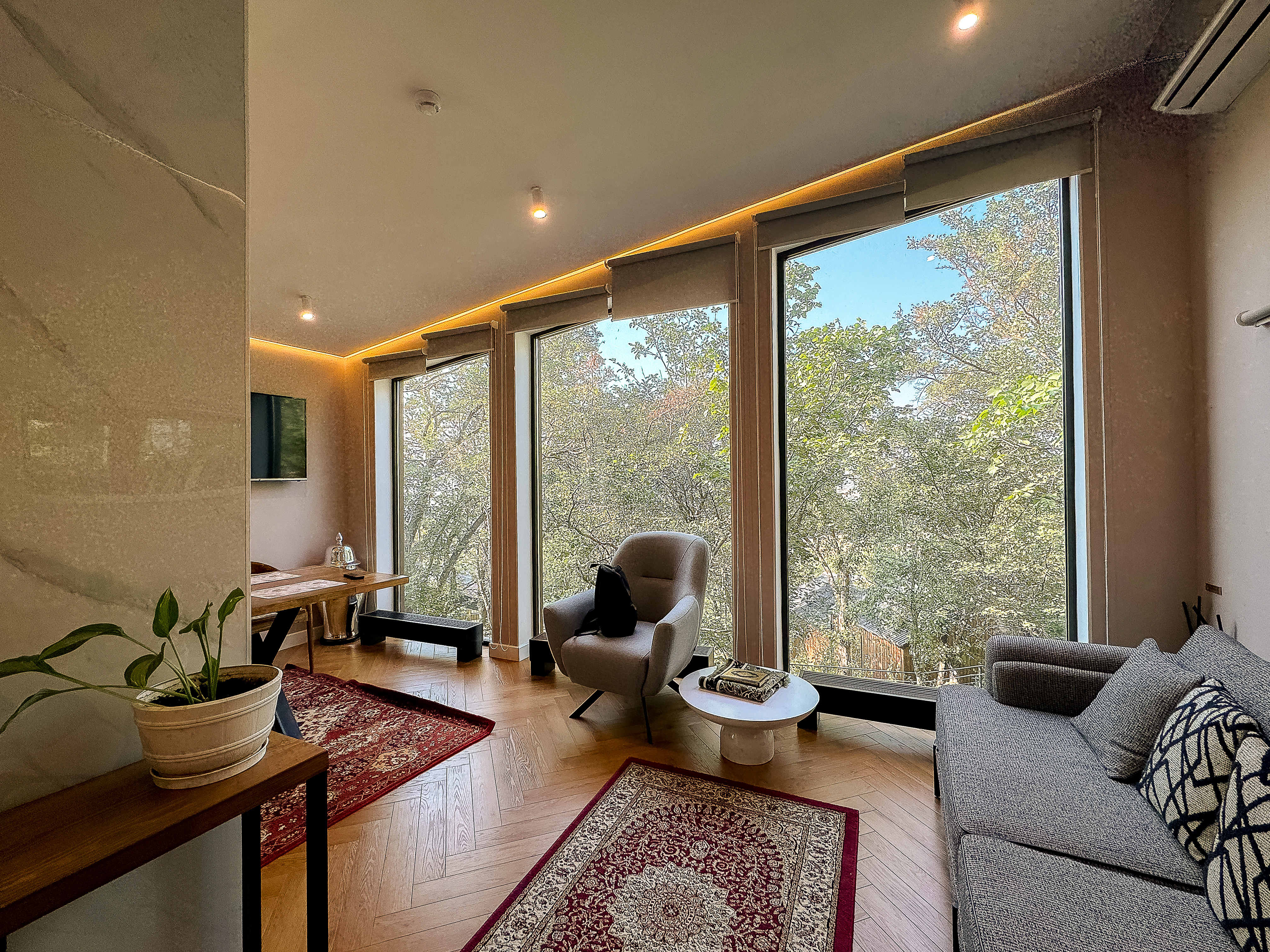 Утро в Qazaq Garden